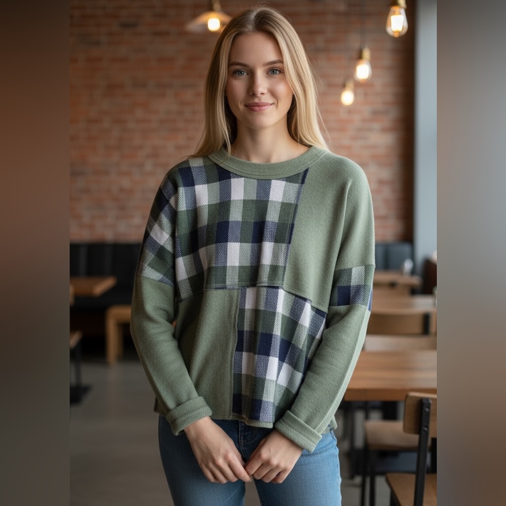CHECKERED SWEATSHIRT